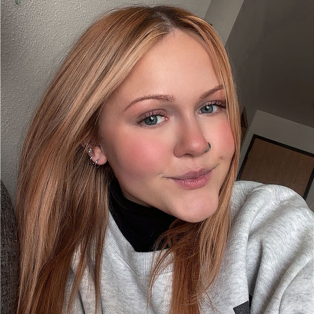 Meet your Posher, Hannah